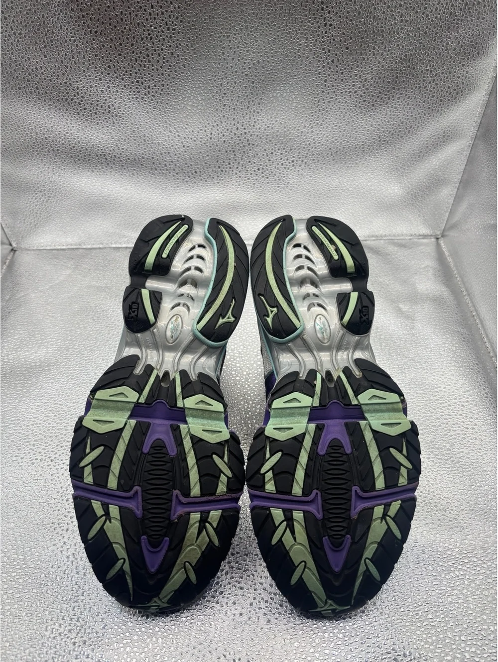 Mizuno wave creation 14 purple grey orange